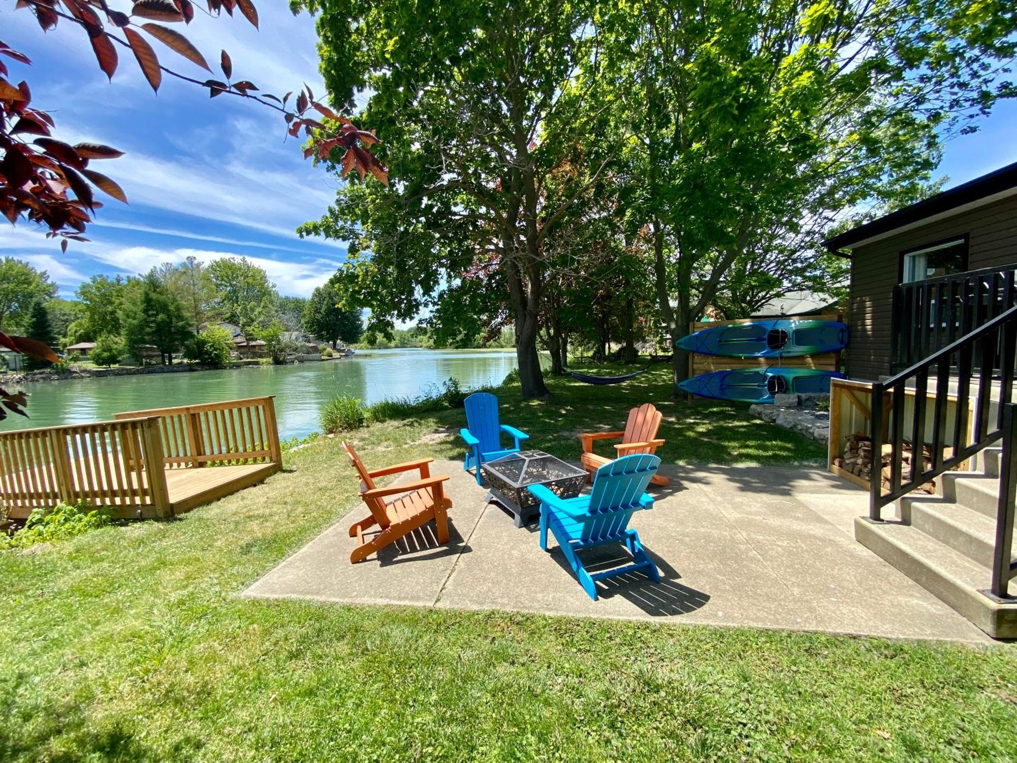 Creekside Cottage - Kayak, Sup, Fishing, Game Room, Steps To The Beach Kingsville Exterior photo